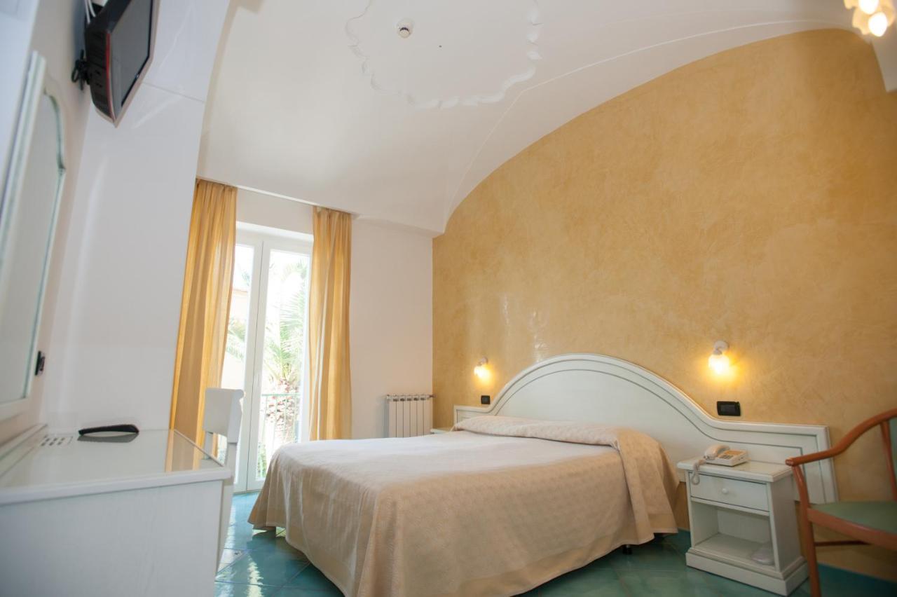 Hotel Villa Sirena - Thermae & Spa Ischia Eksteriør bilde