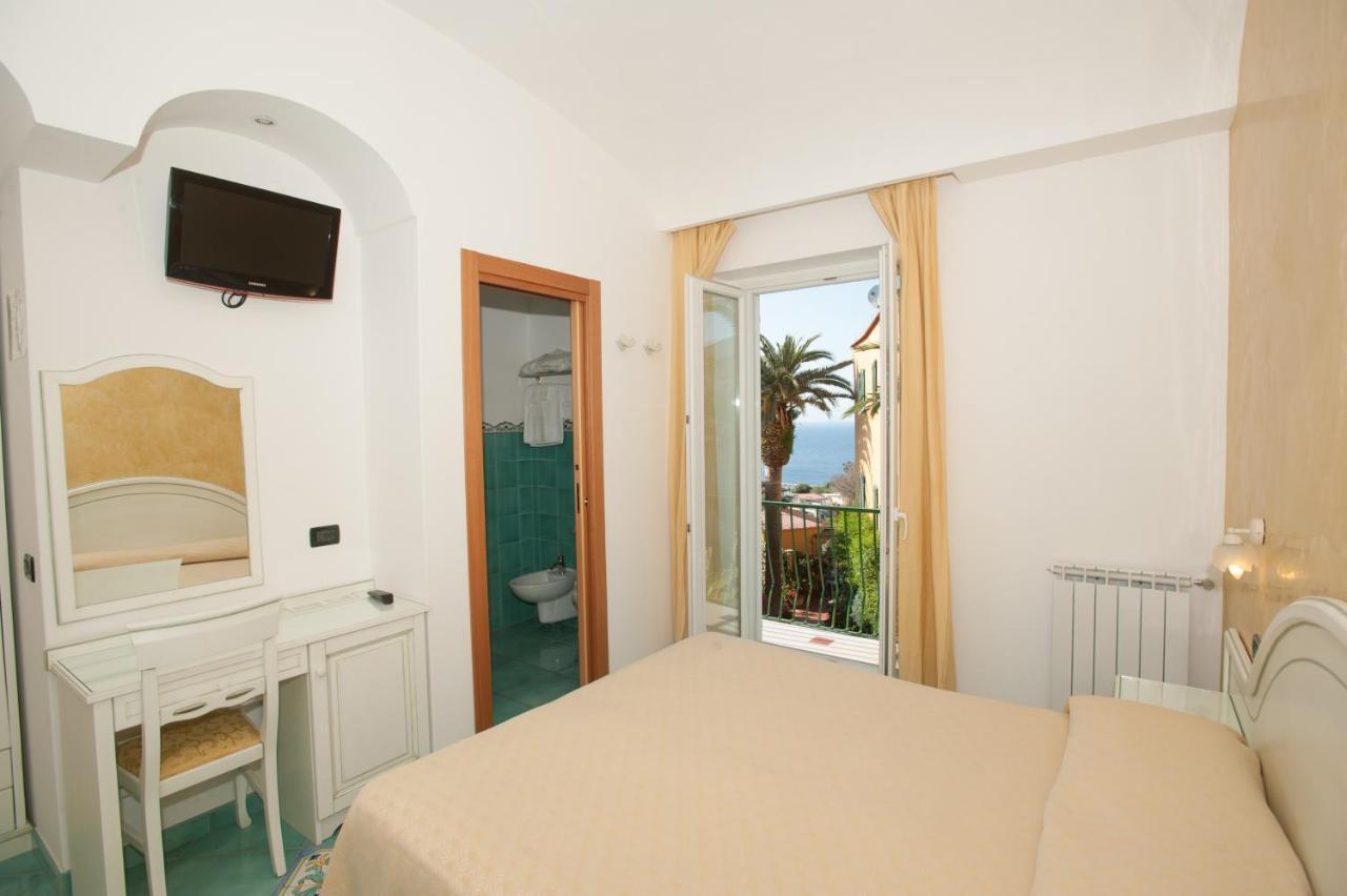 Hotel Villa Sirena - Thermae & Spa Ischia Eksteriør bilde