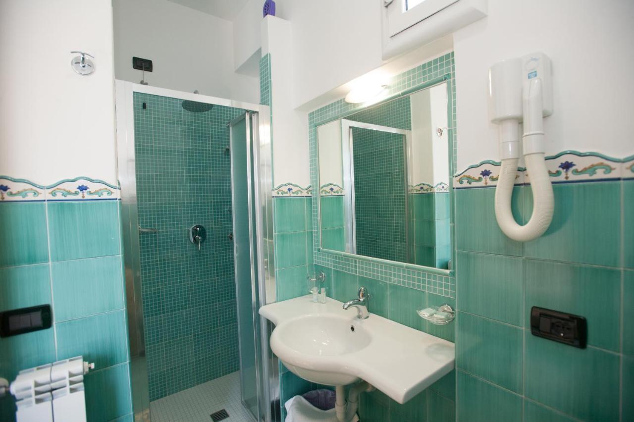 Hotel Villa Sirena - Thermae & Spa Ischia Eksteriør bilde