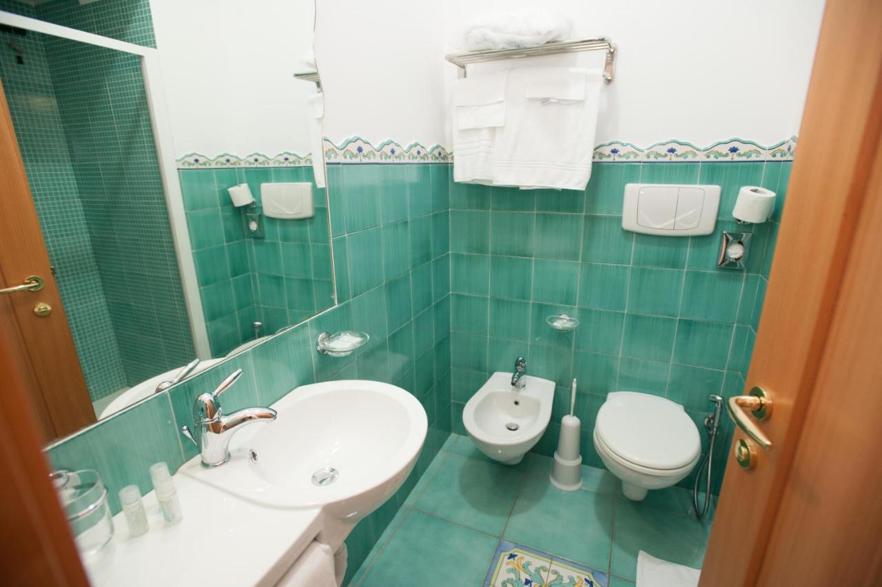 Hotel Villa Sirena - Thermae & Spa Ischia Eksteriør bilde